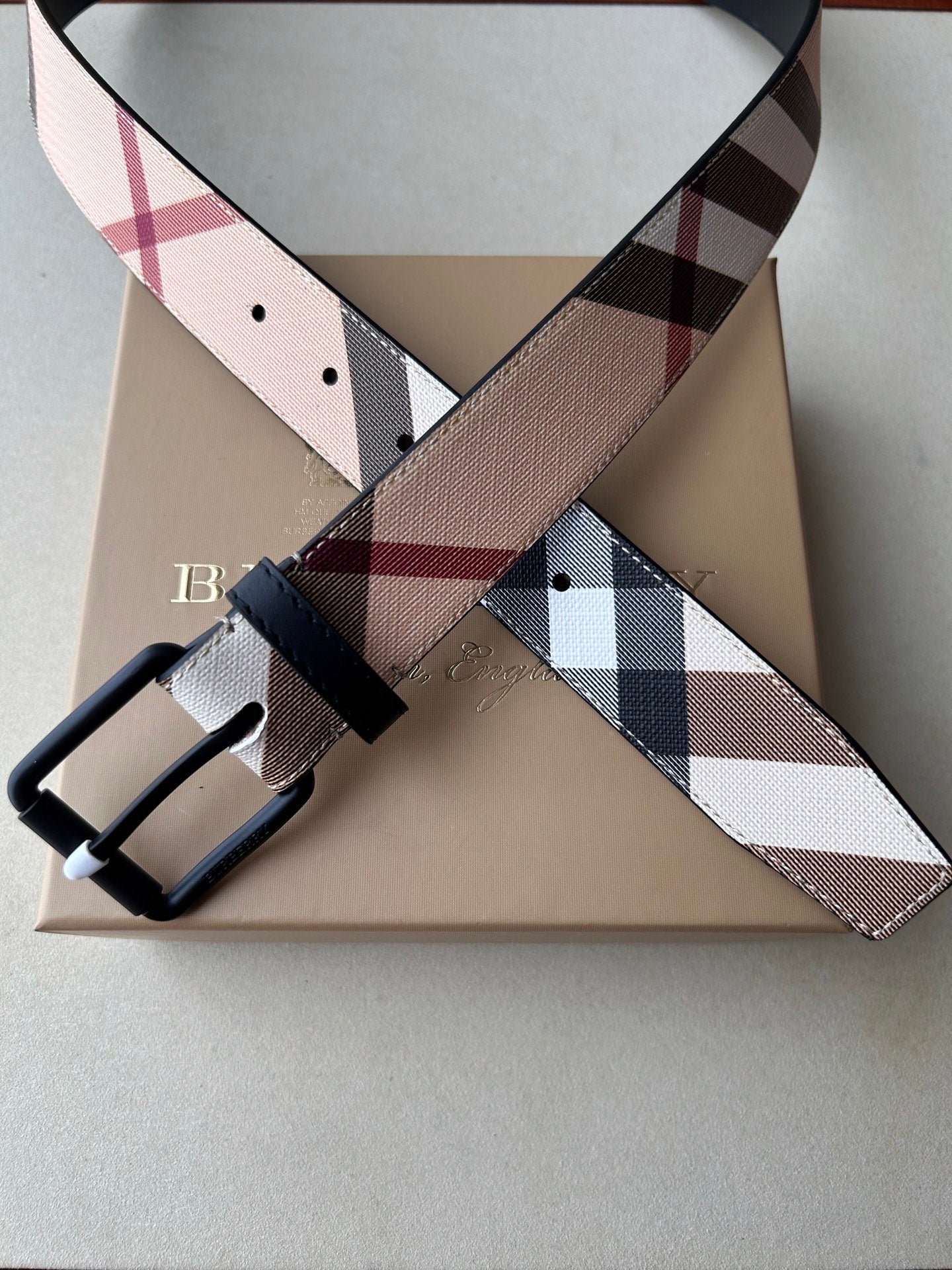 P1Q115R8 Popular High quality belt With full package