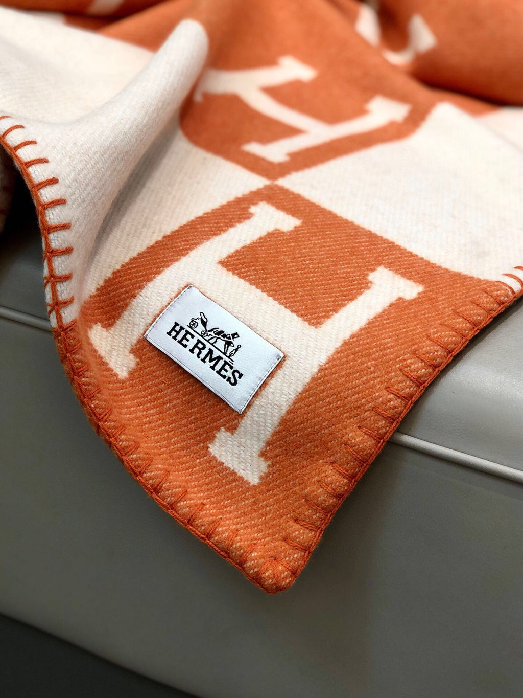 W1R86H28 Popular blanket