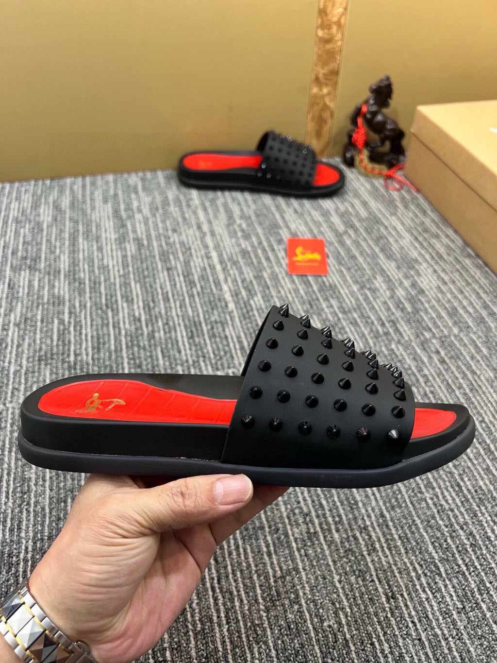 Z5ZA127 Popular slippers