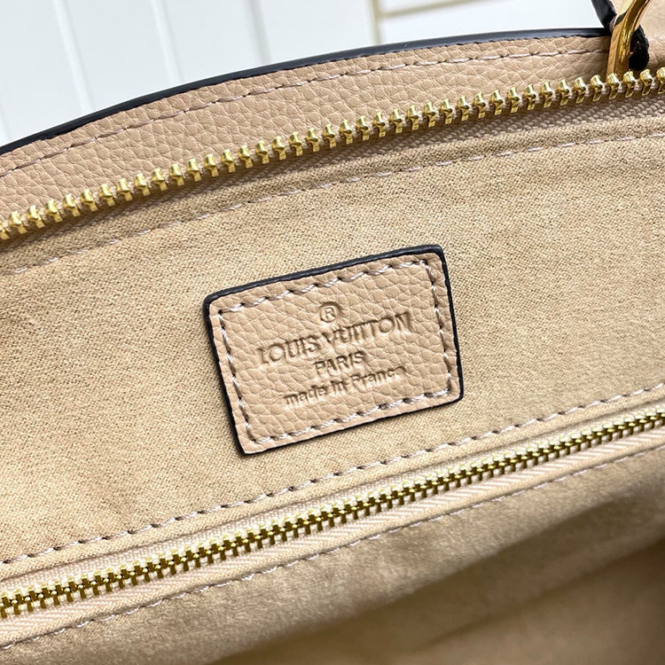 B1X61E059 Popular  leather bag 