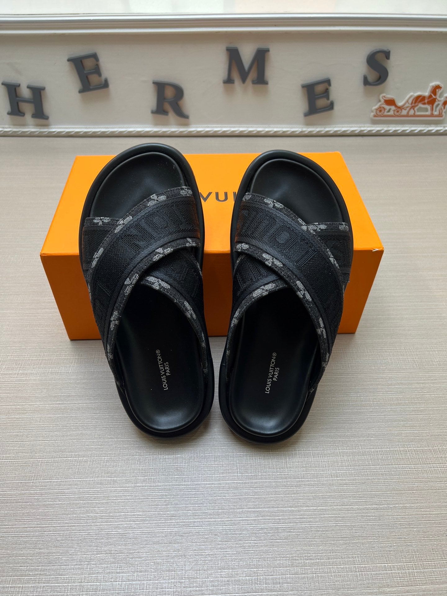 Z5Z35E273 Popular Slippers