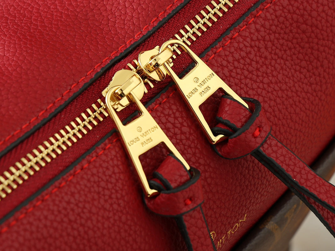 B1W35E115 Popular leather bag