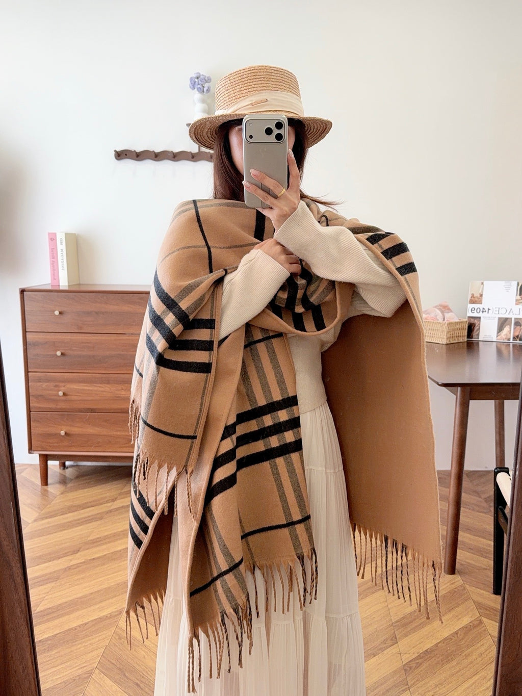 W1R86R67 Popular cape
