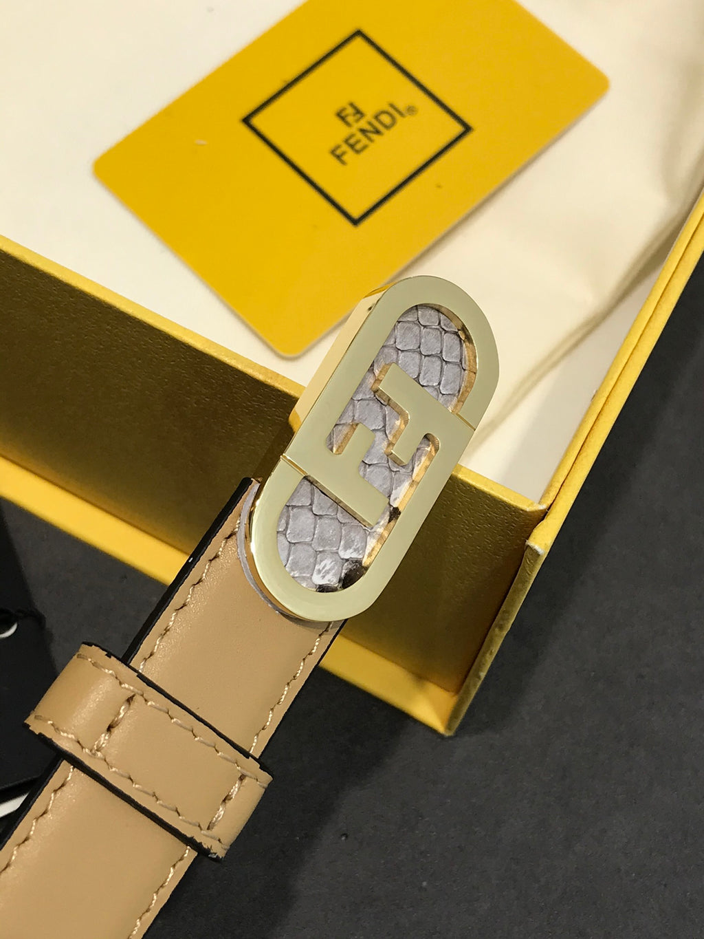 P1Q64F76 Popular  High quality belt With full package