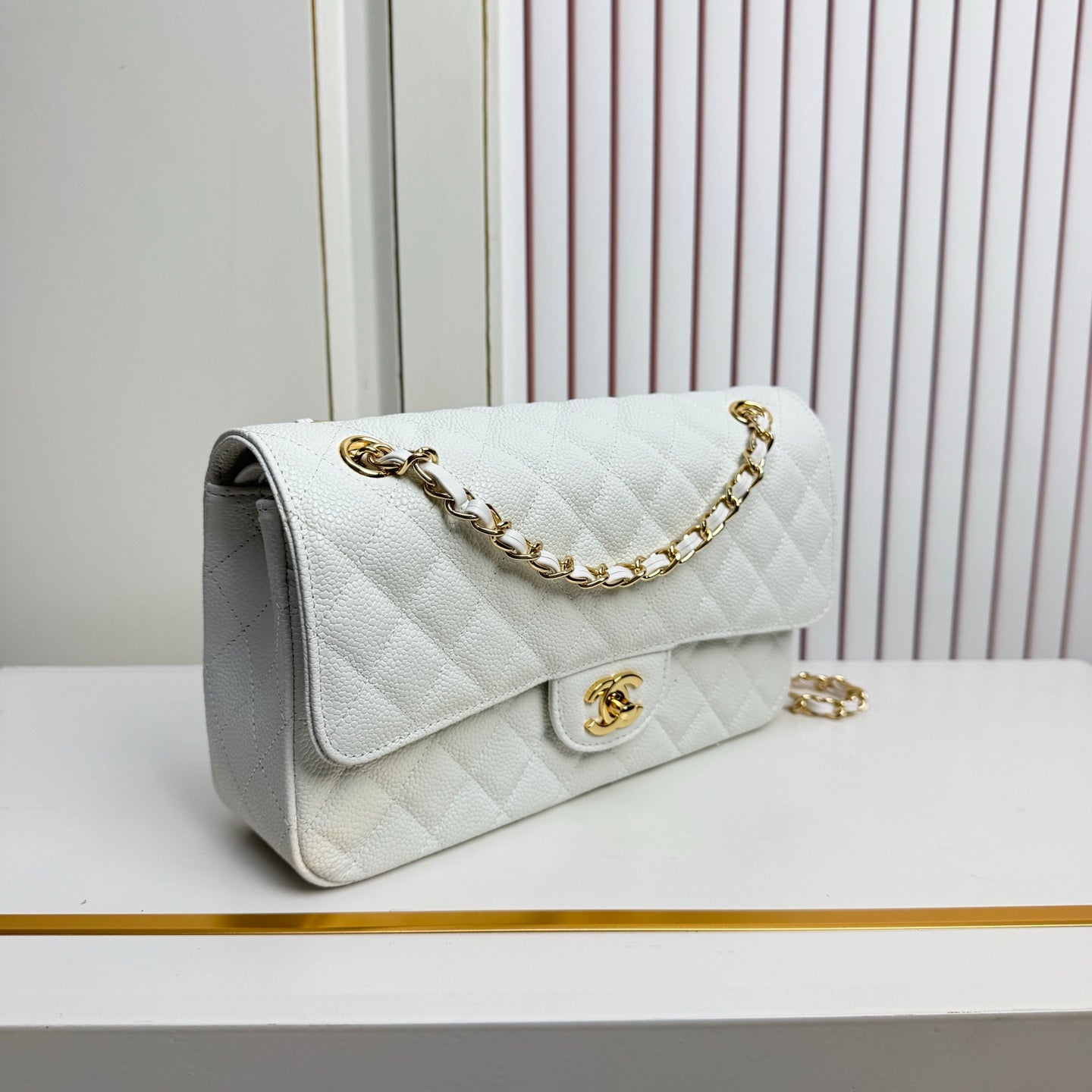 B1R76C13 Popular leather bag
