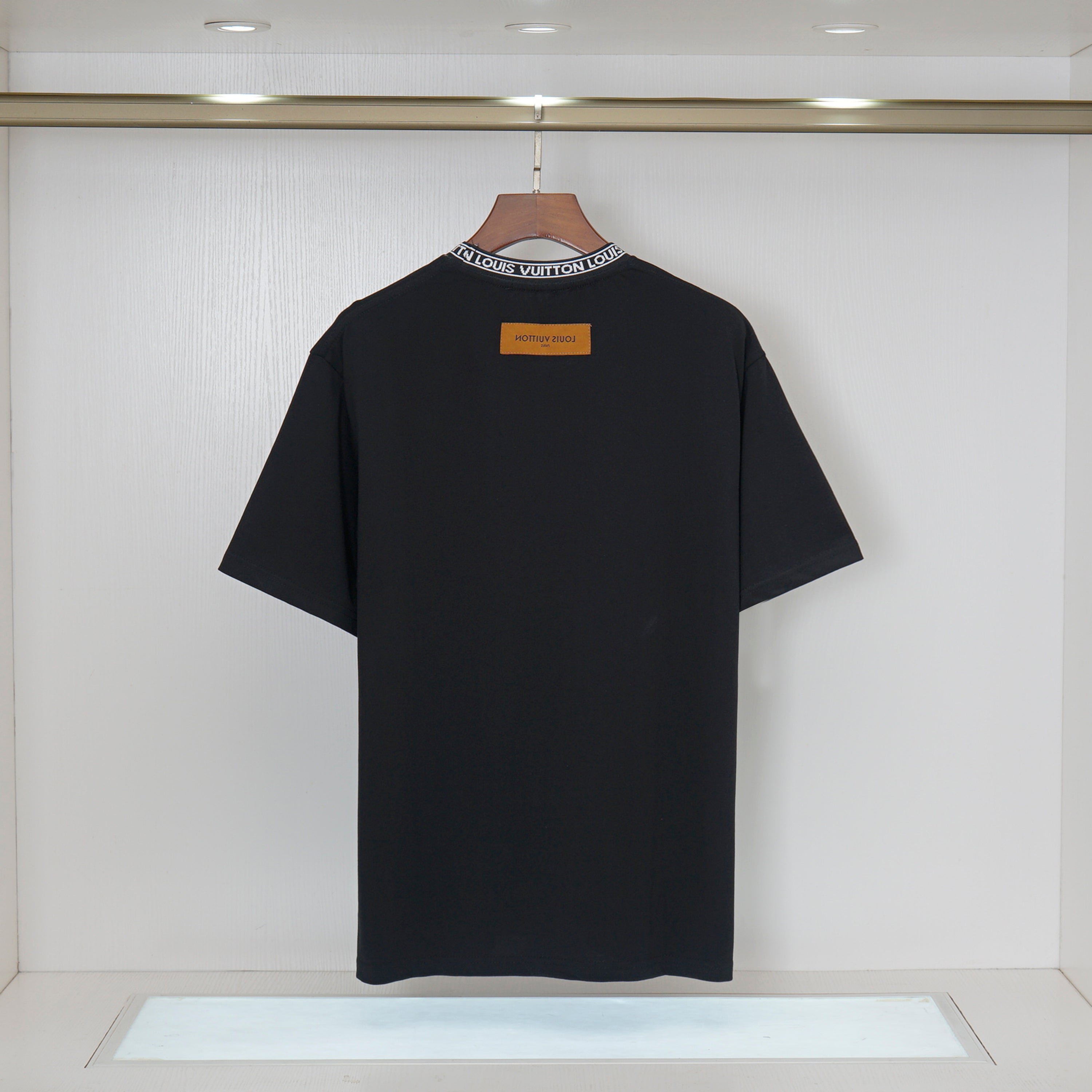 U1R76E21 Popular T-shirts