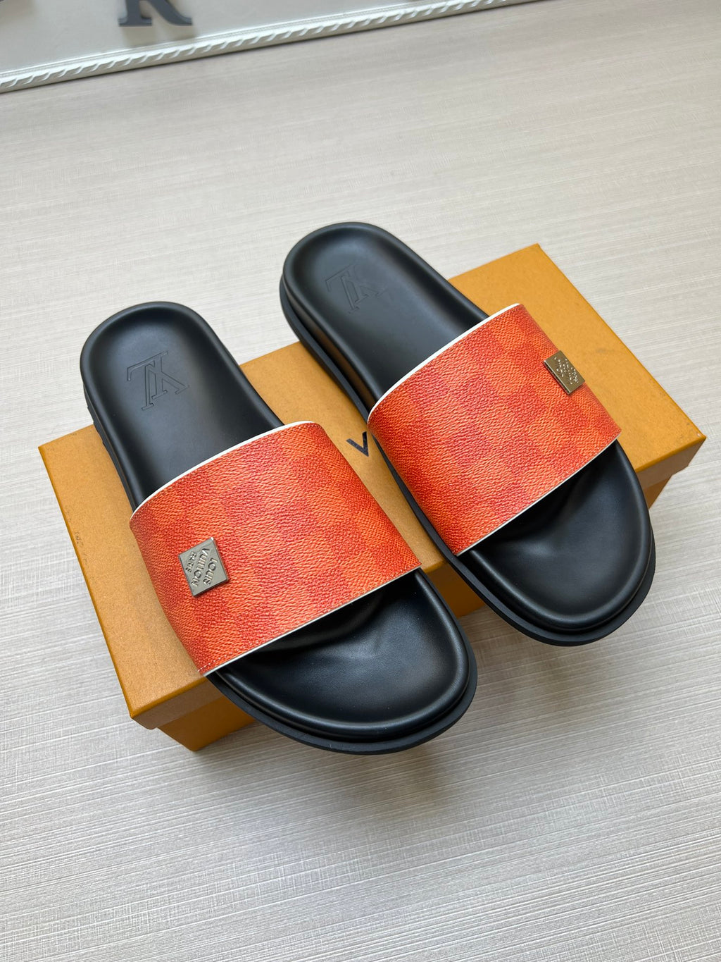 Z5ZE69 Popular slippers