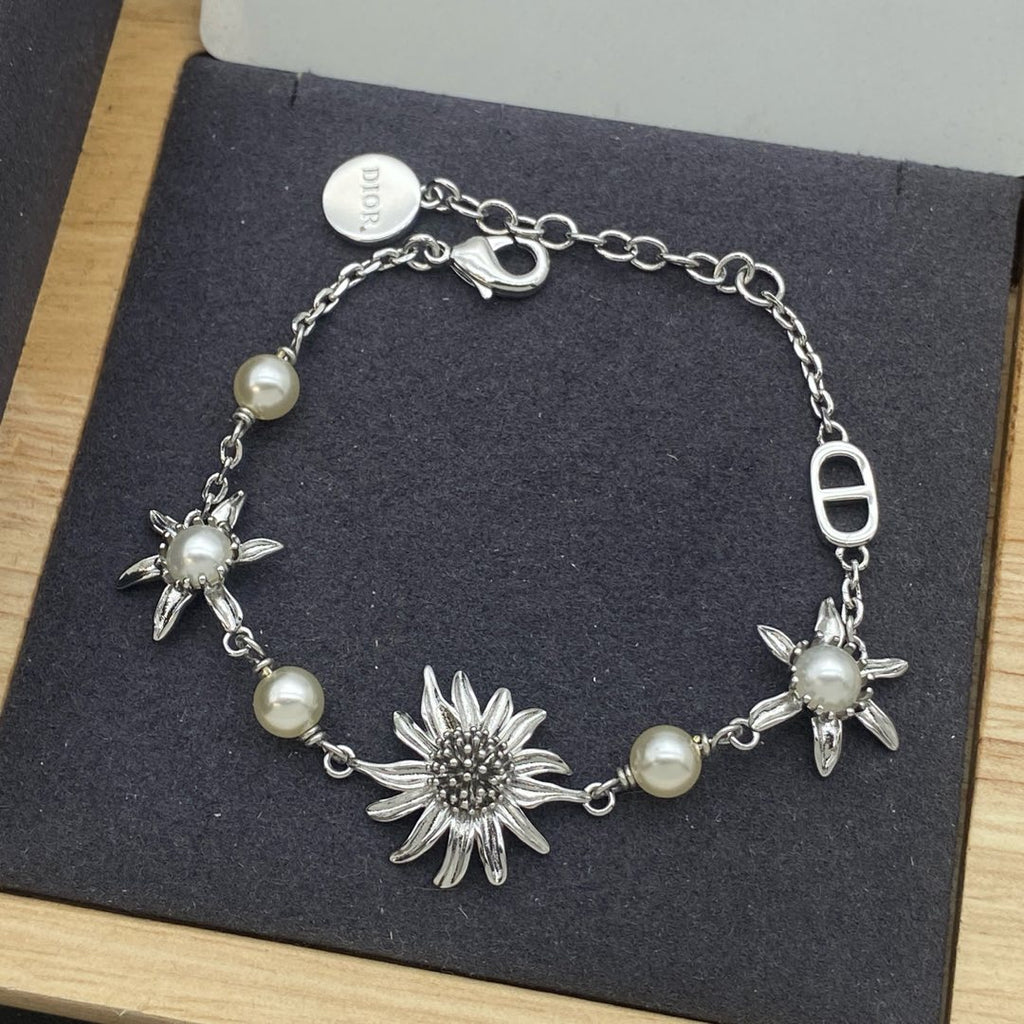 X1N65D10X  Popular Bracelets