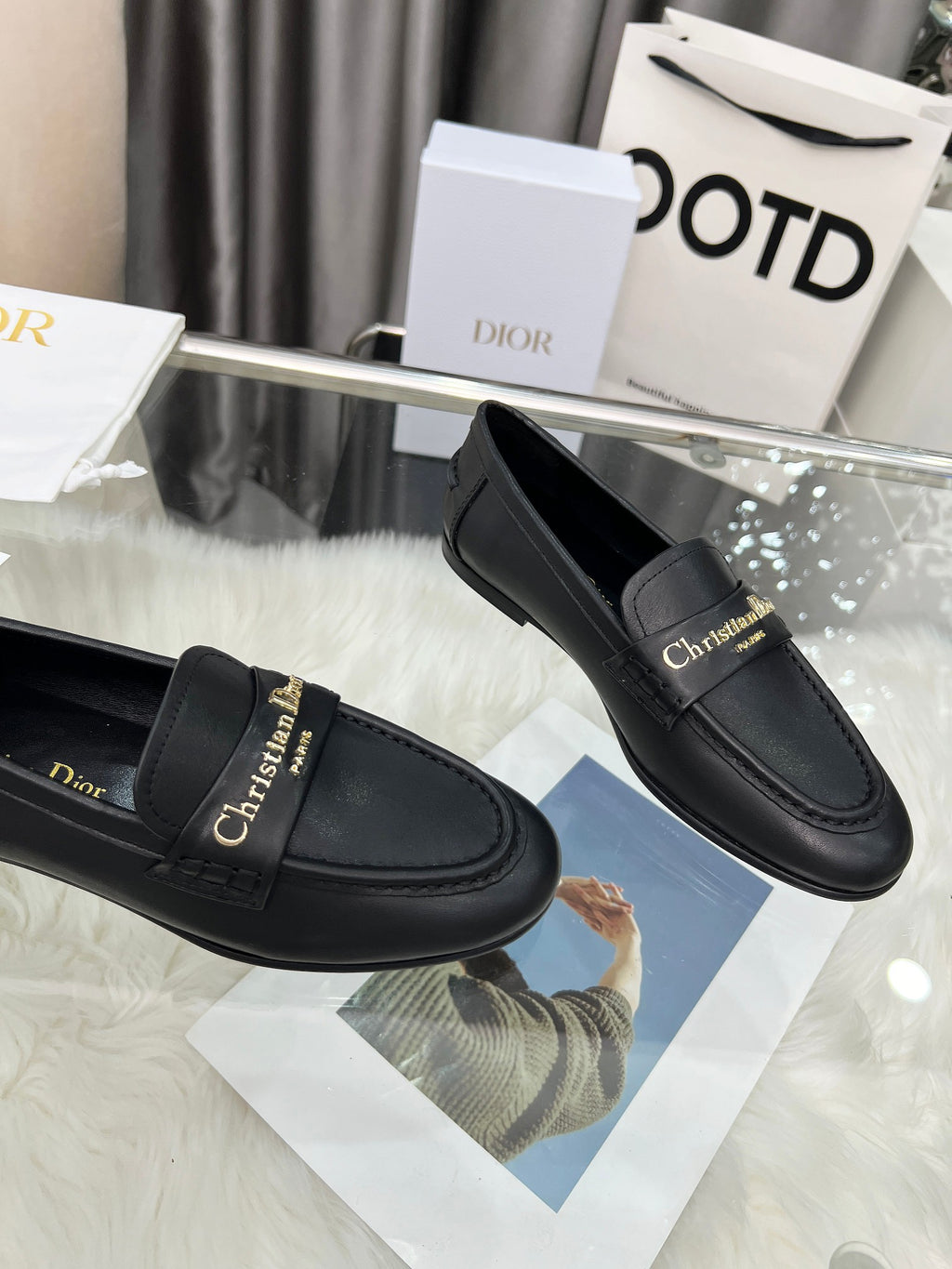 Z2Q105D301 Popular high-quality leather Shoes