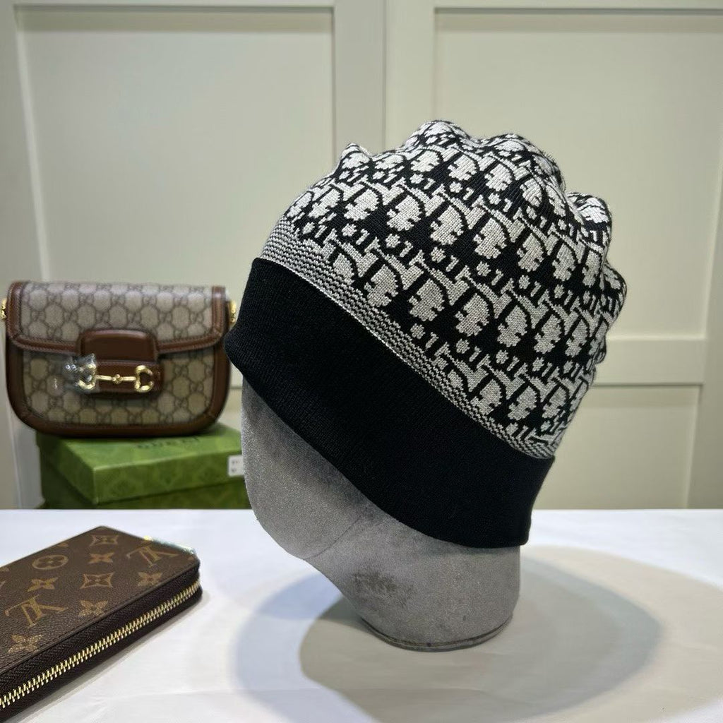 M1R86D49 Popular hats