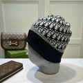 M1R86D49 Popular hats