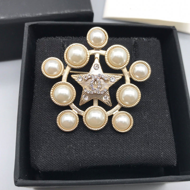 X14C860   Popular Brooch