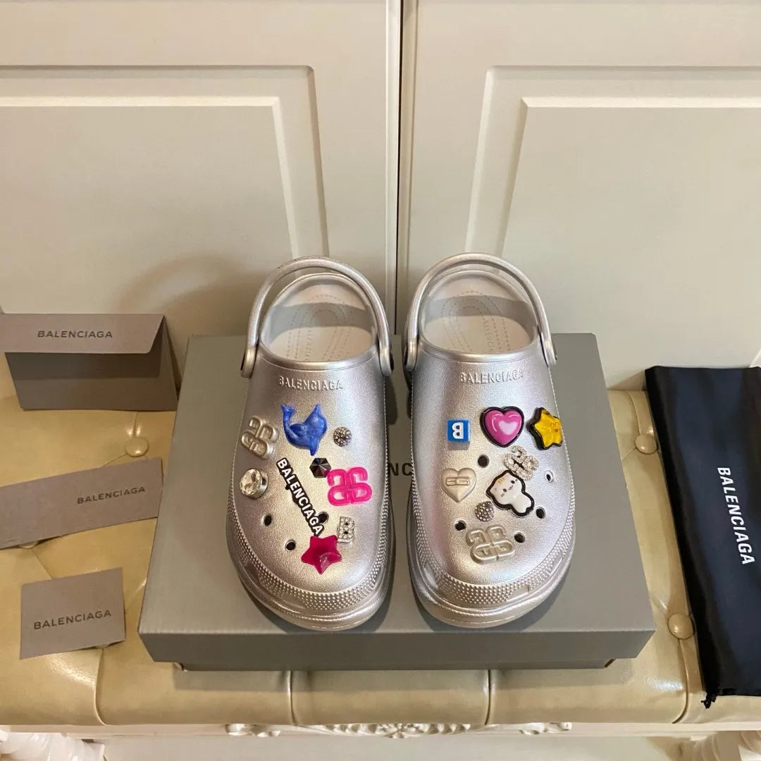 Z2Q55J56  Popular shoes
