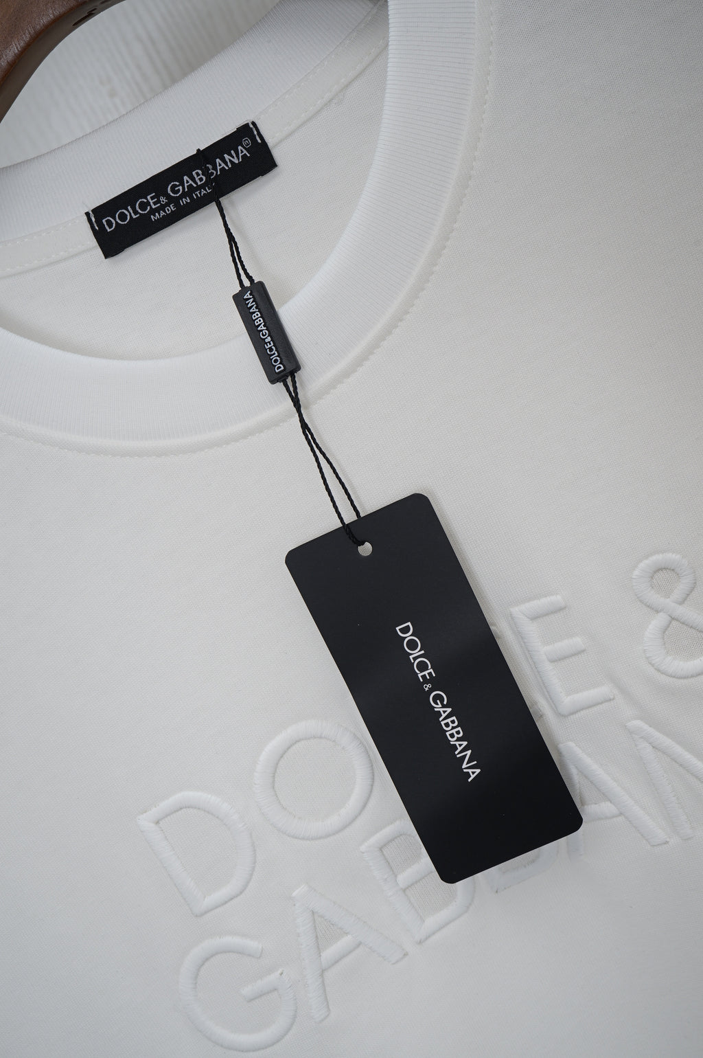 U1R86A10 Popular T-shirts