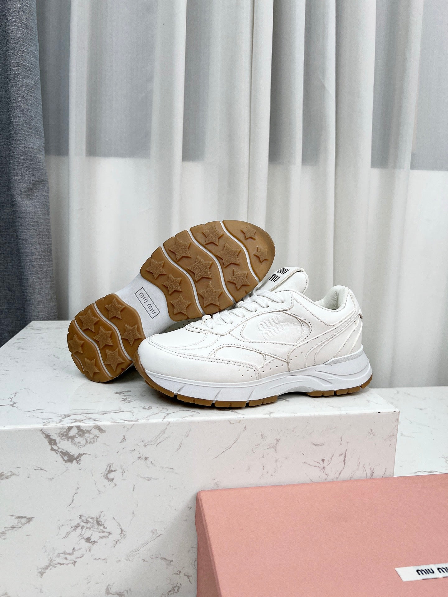 Z2Z85A47  Popular high quality shoes
