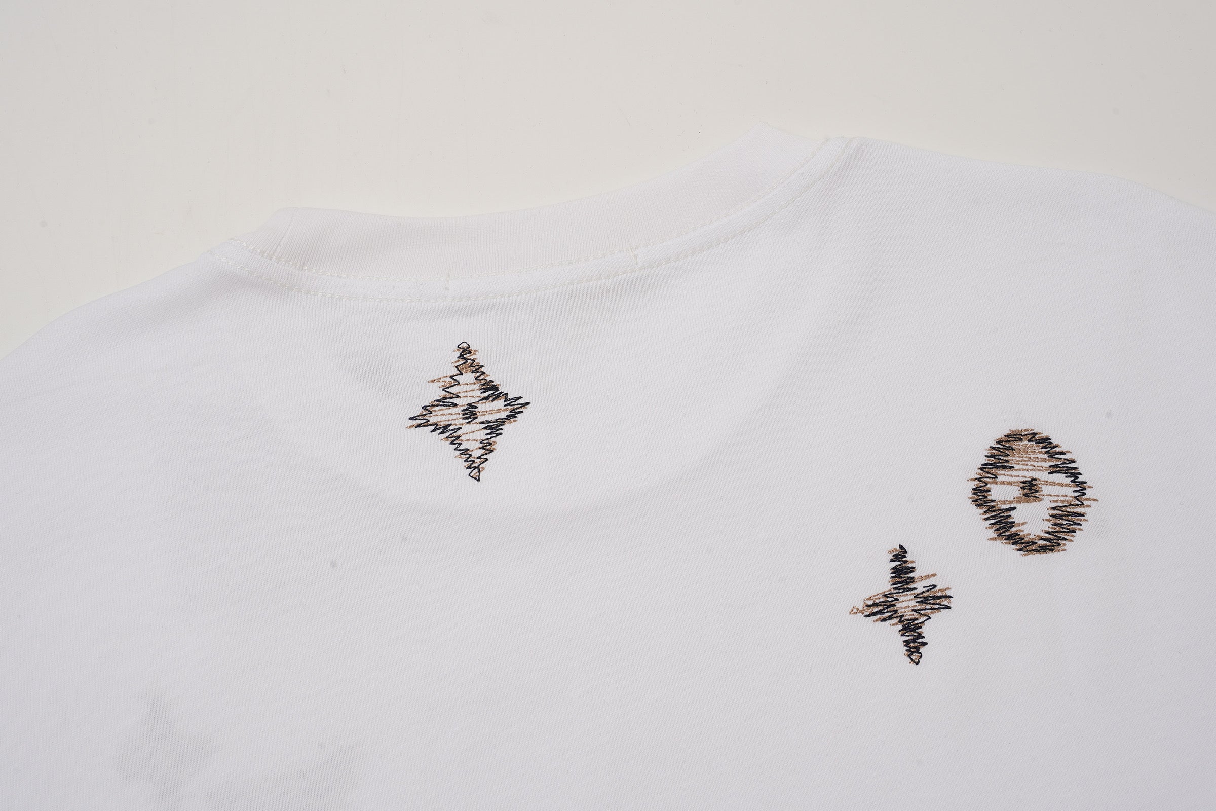 U1R76E14 Popular T-shirts