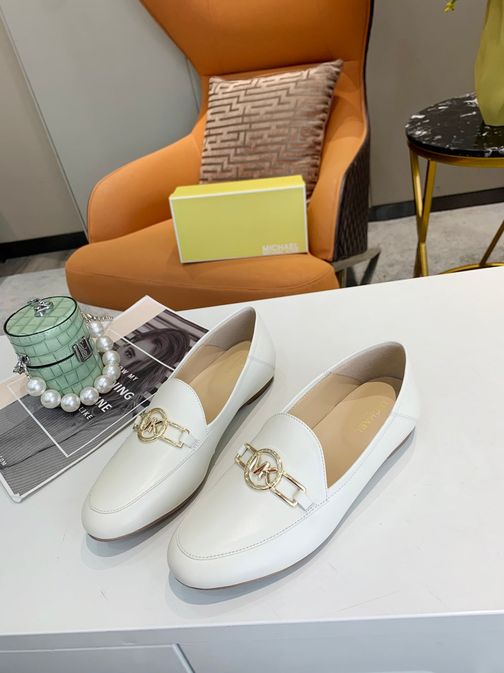 Z2Q105A185 Popular high-quality leather shoes
