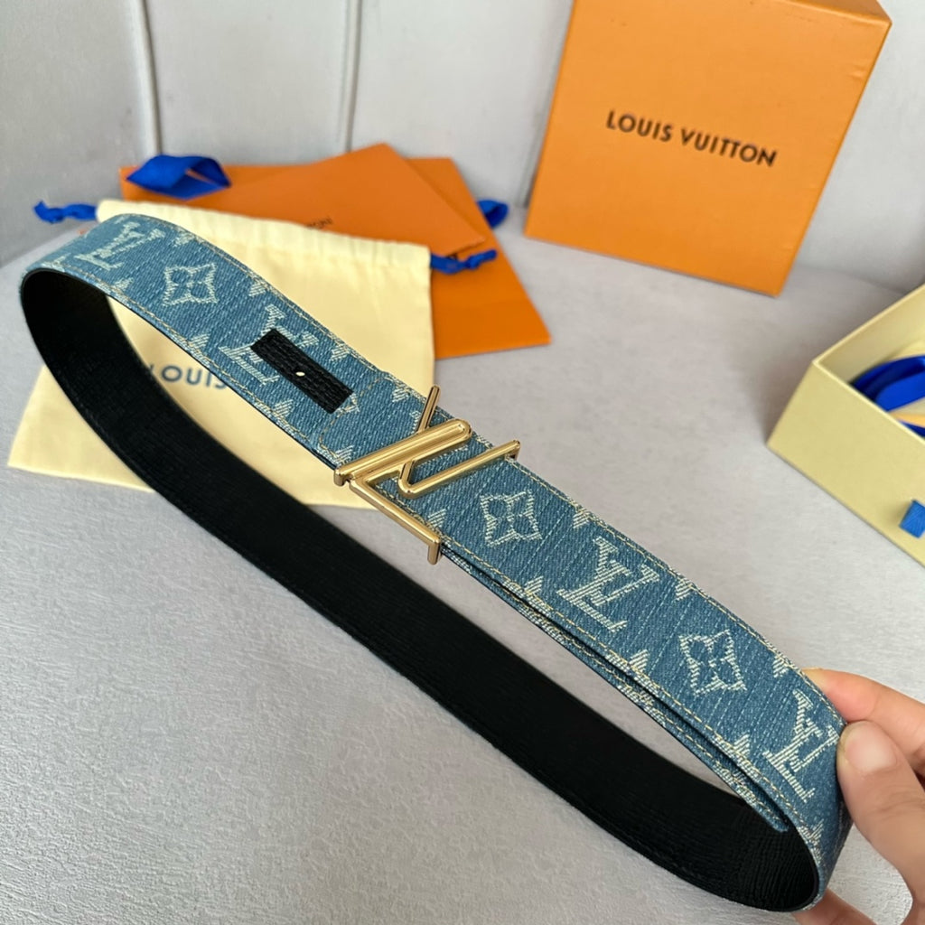 P1Q64E4 Popular    High quality belt With full package