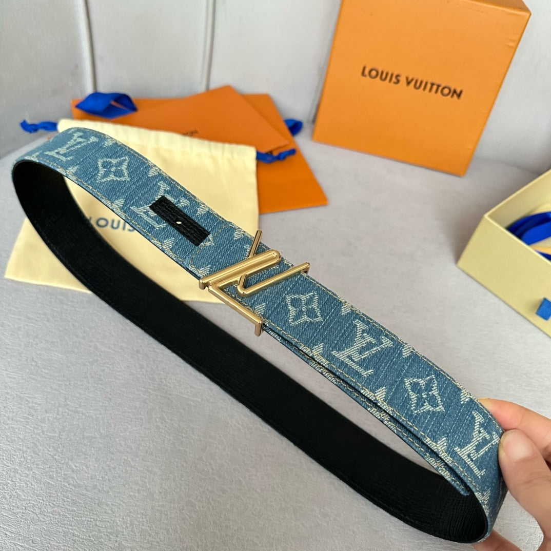 P1Q64E4 Popular    High quality belt With full package