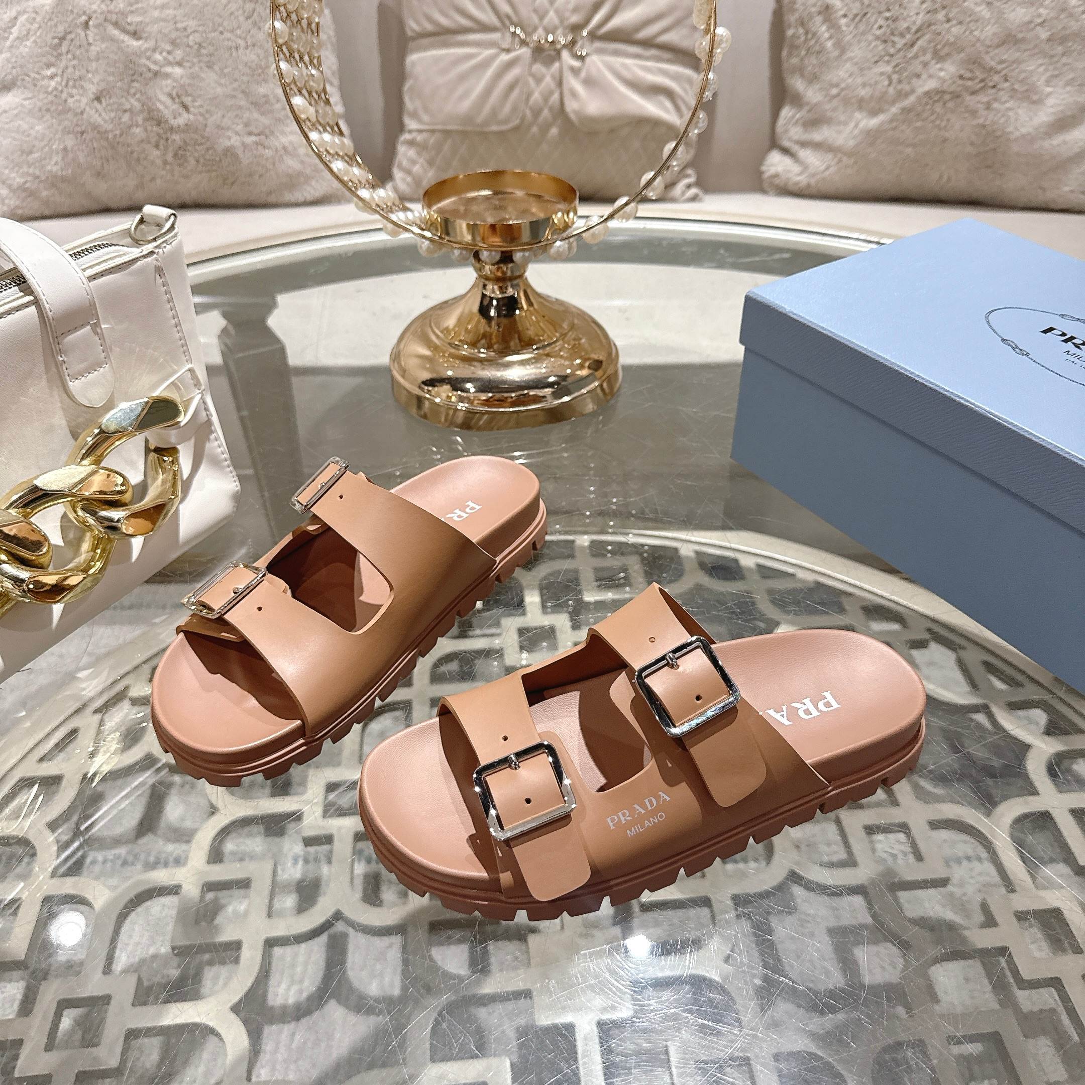 Z2N46P13 Popular high-quality Shoes