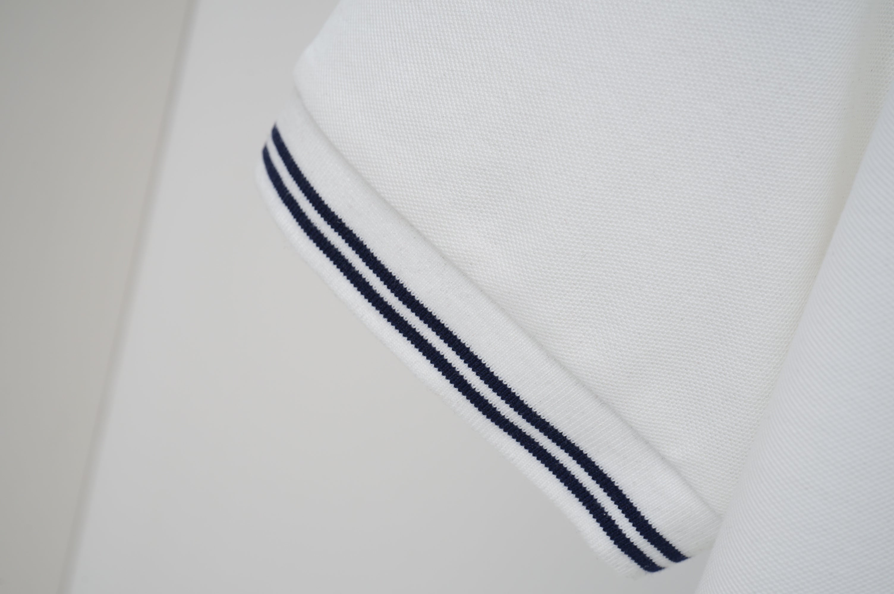 U1P36B74 Popular T-shirts