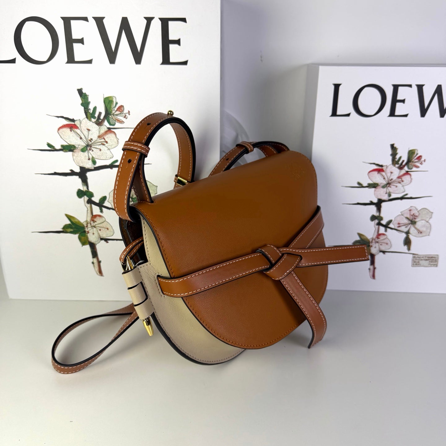 B1R76A27 Popular  leather bag