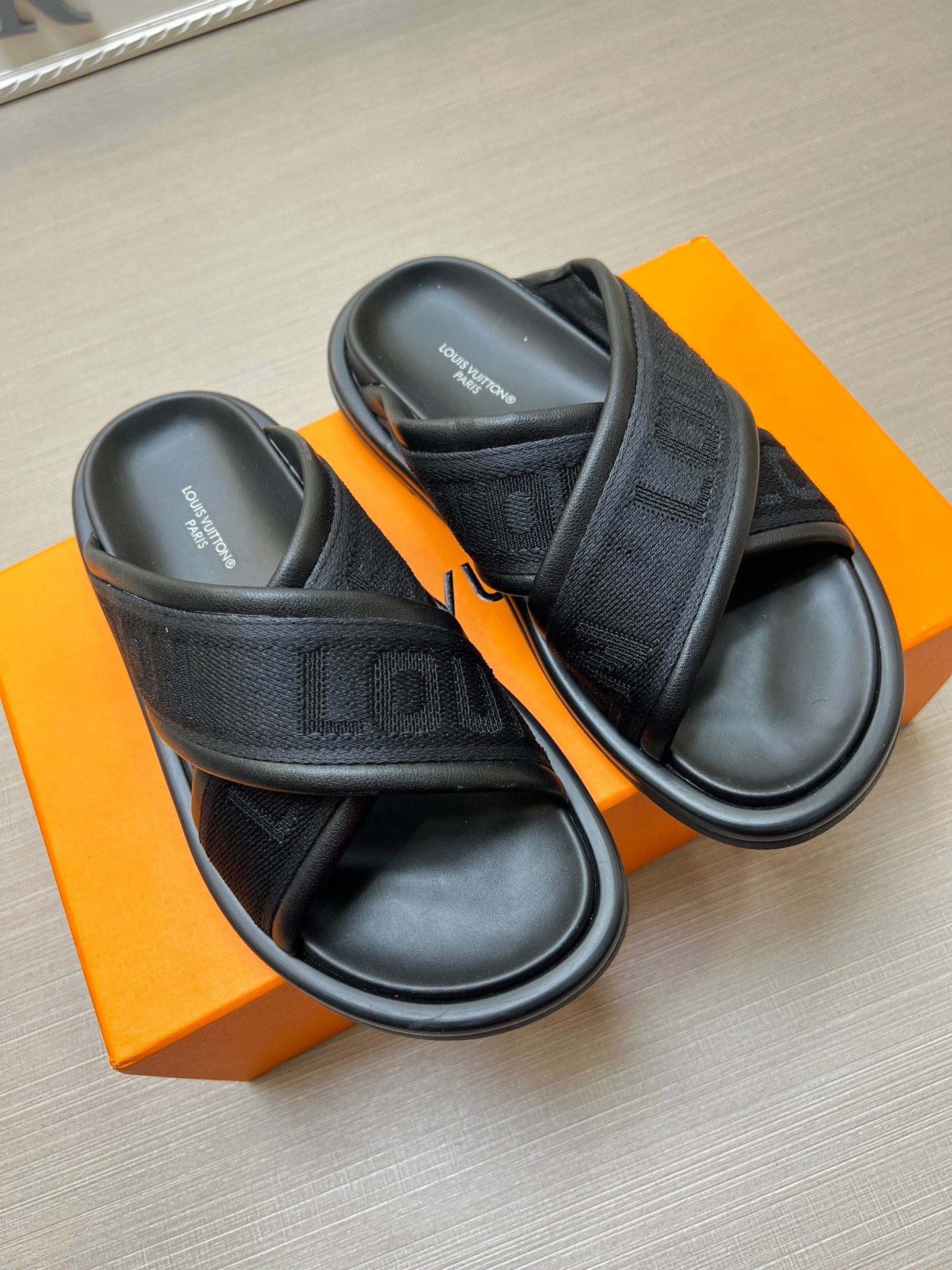 Z5Z35E271 Popular Slippers