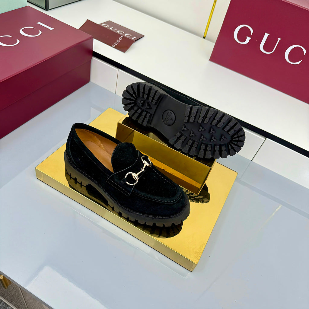 Z2Q105B304 Popular high-quality Shoes