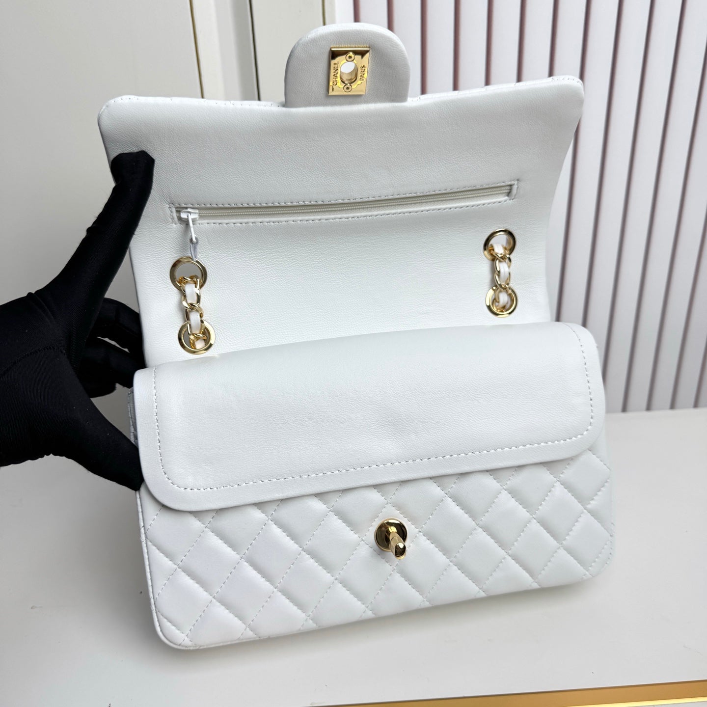 B1R76C15 Popular leather bag