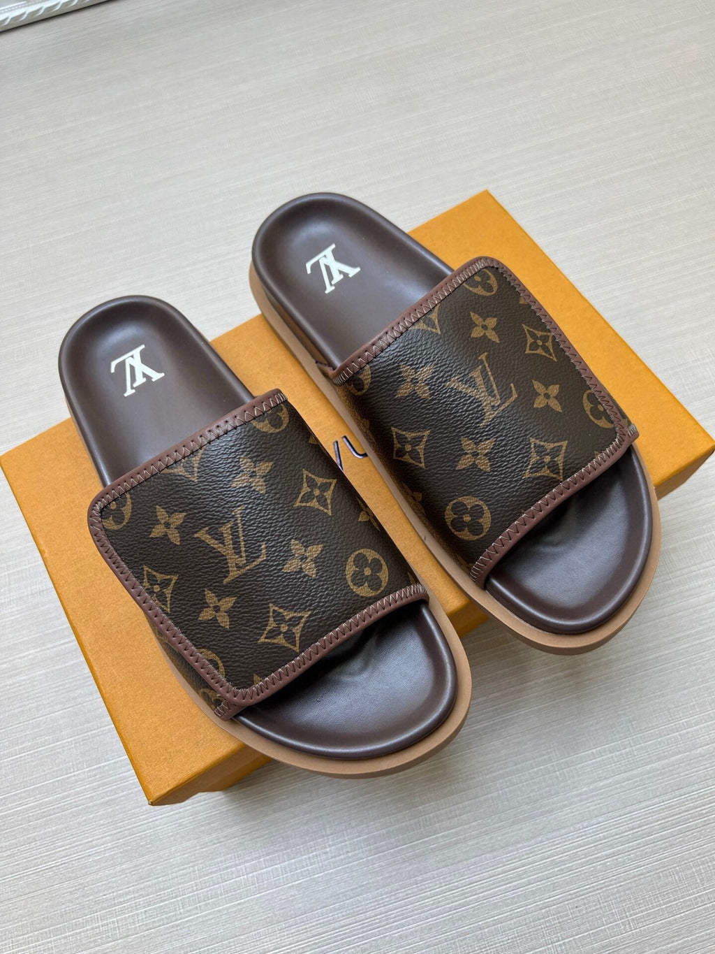 Z5WE245 Popular Slippers