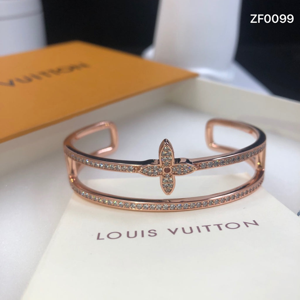X1Y93E348K  Popular Bracelets