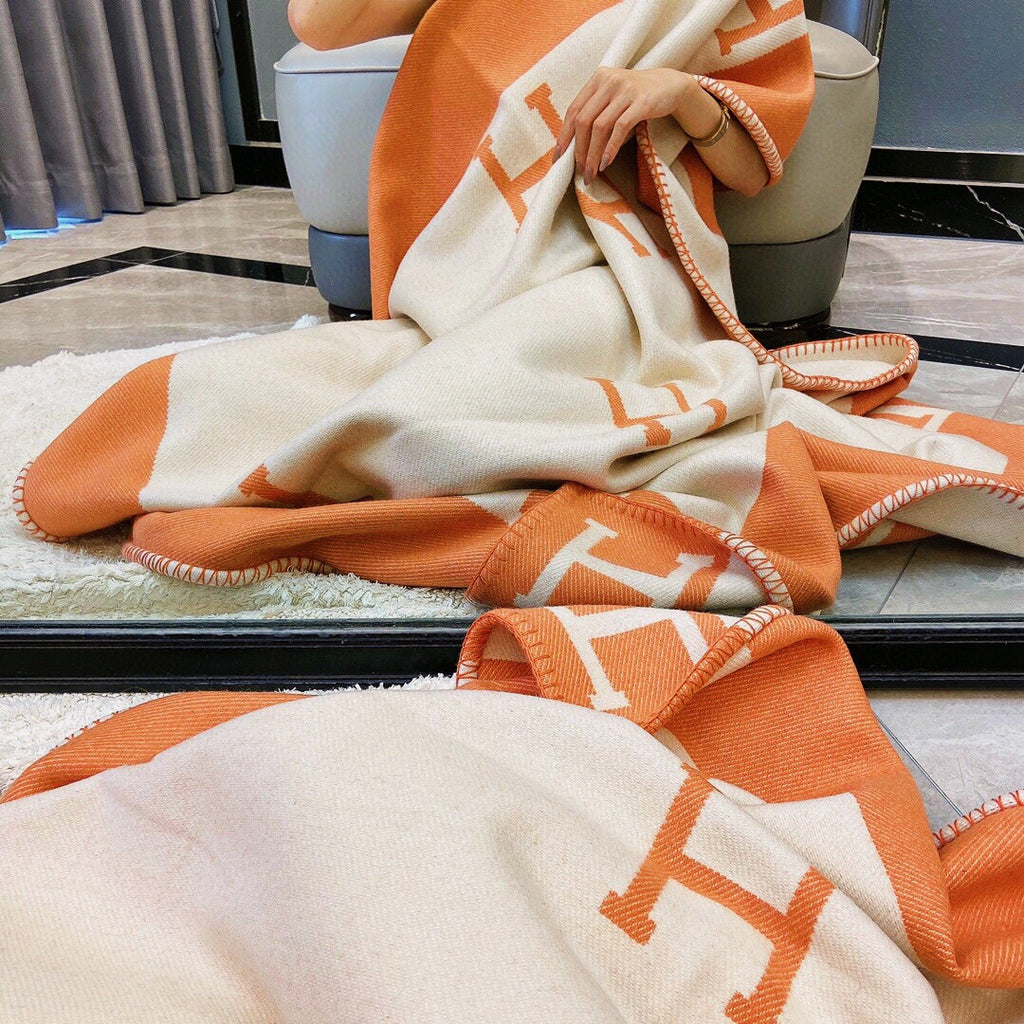 W1R86H28 Popular blanket