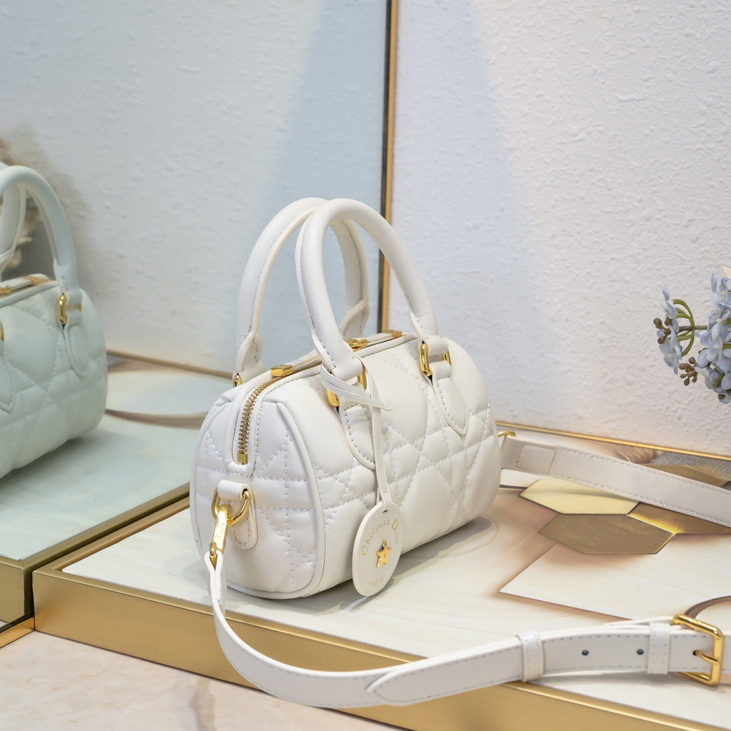 B1W15D32 Popular  leather bag