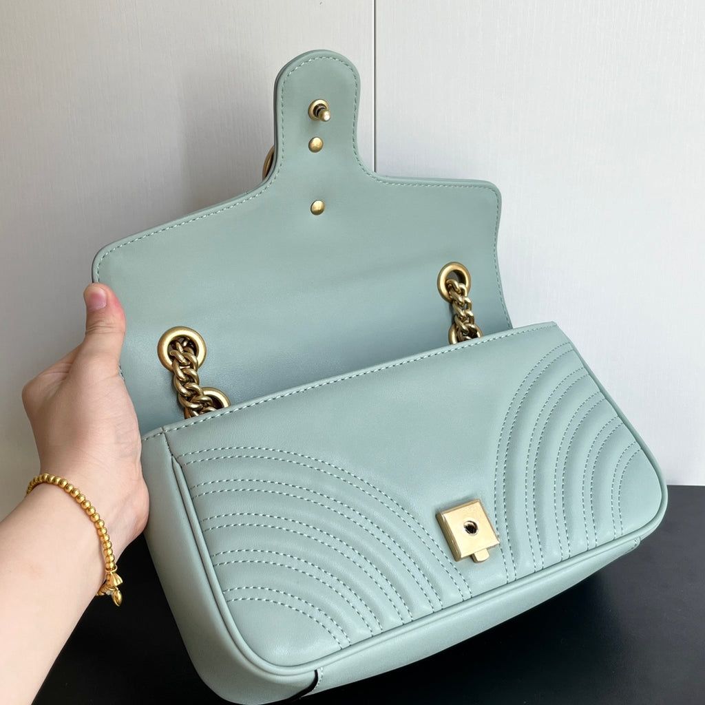 B1P36B69 Popular leather bag