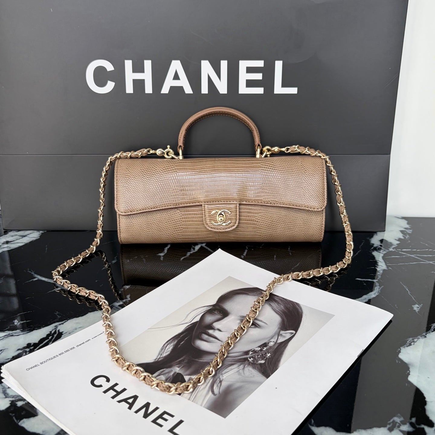 B1R76C30 Popular leather bag