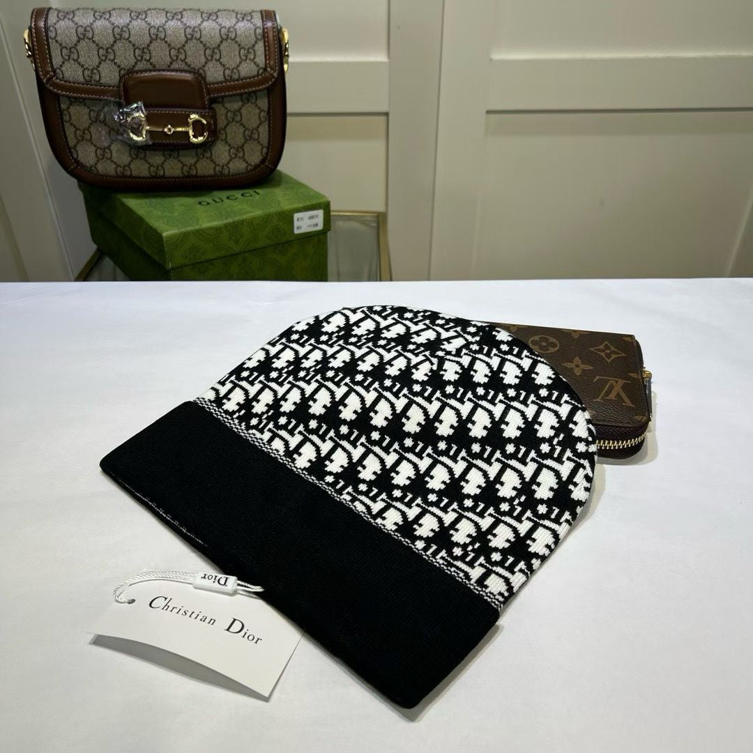 M1R86D49 Popular hats