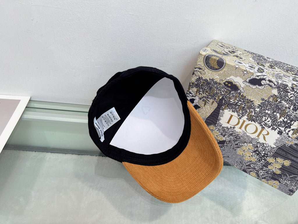 M1Q105A116 Popular hats