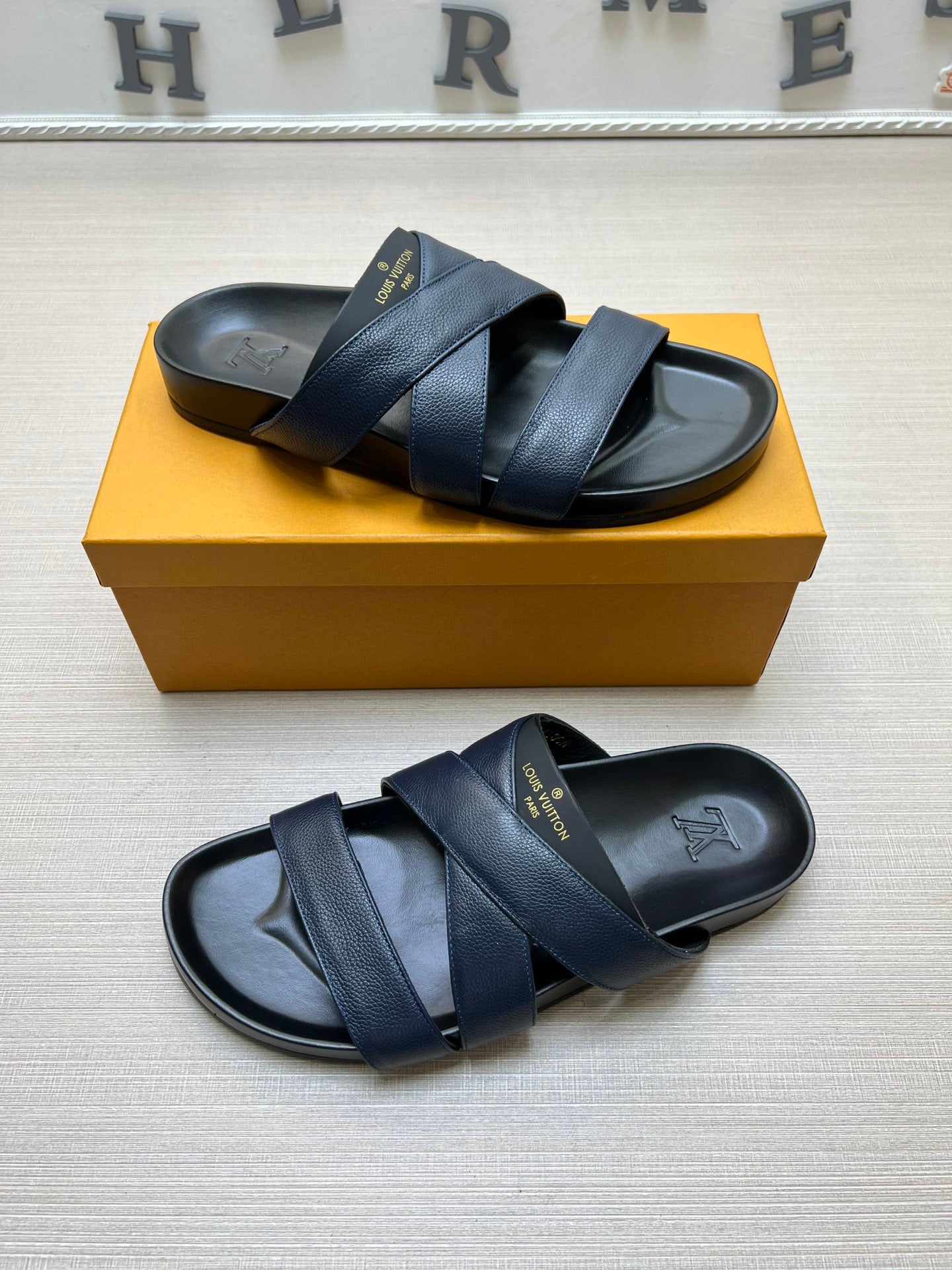 Z5ZE89 Popular slippers
