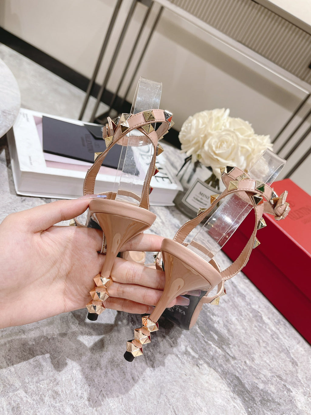 Z2Q55VL56 Popular  leather High heels