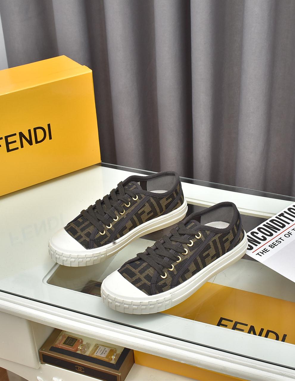 Z2YF2 Popular Sneakers