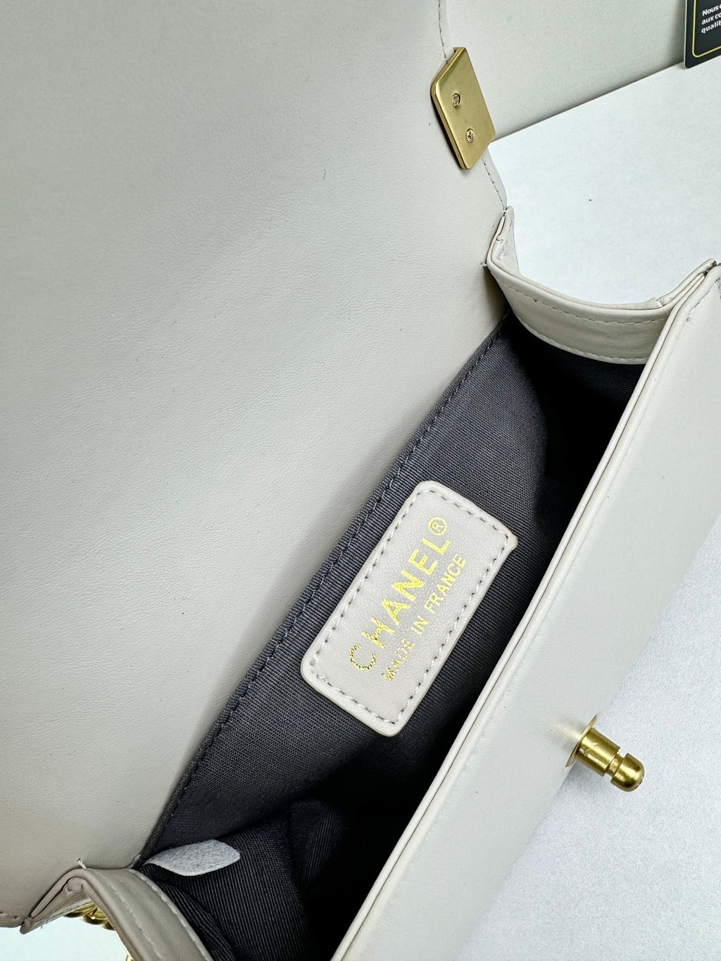 B1P36C16 Popular leather bag