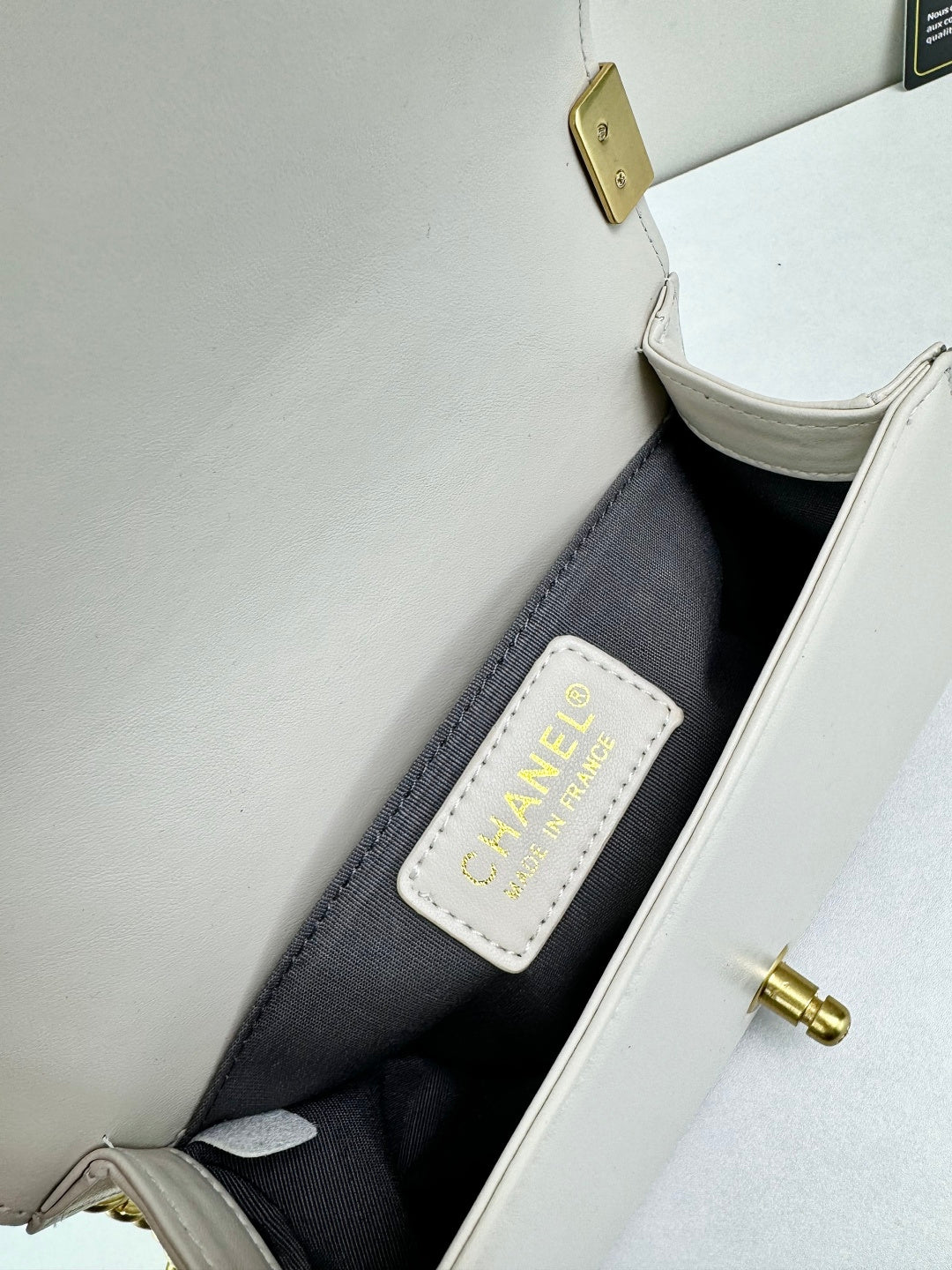 B1P36C16 Popular leather bag