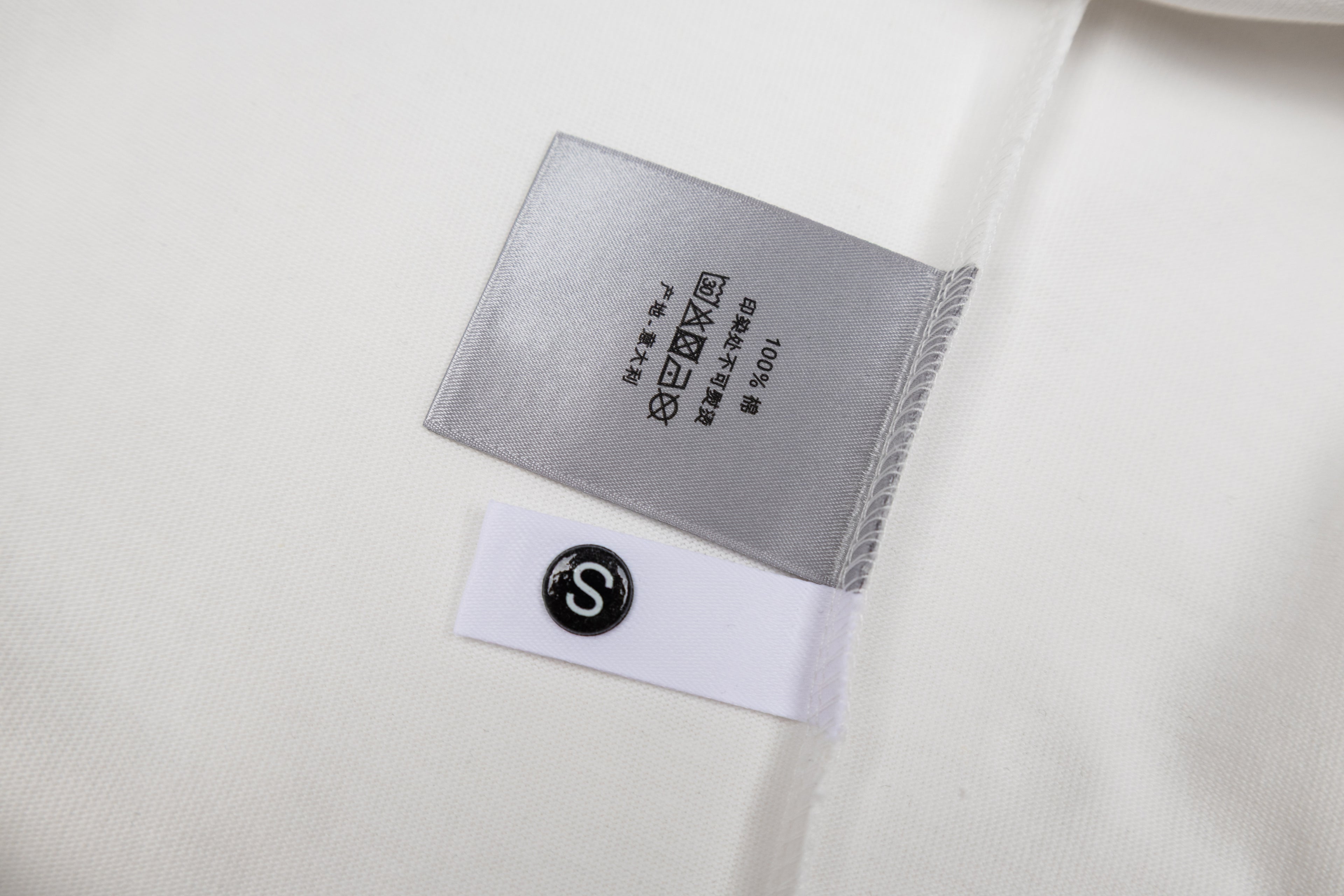 U1R76D29 Popular T-shirts