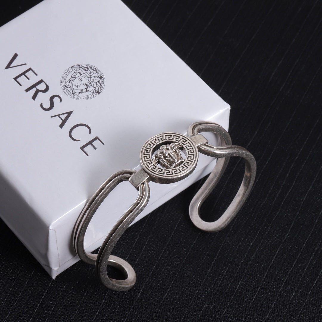 X1Z34V316K  Popular Bracelets