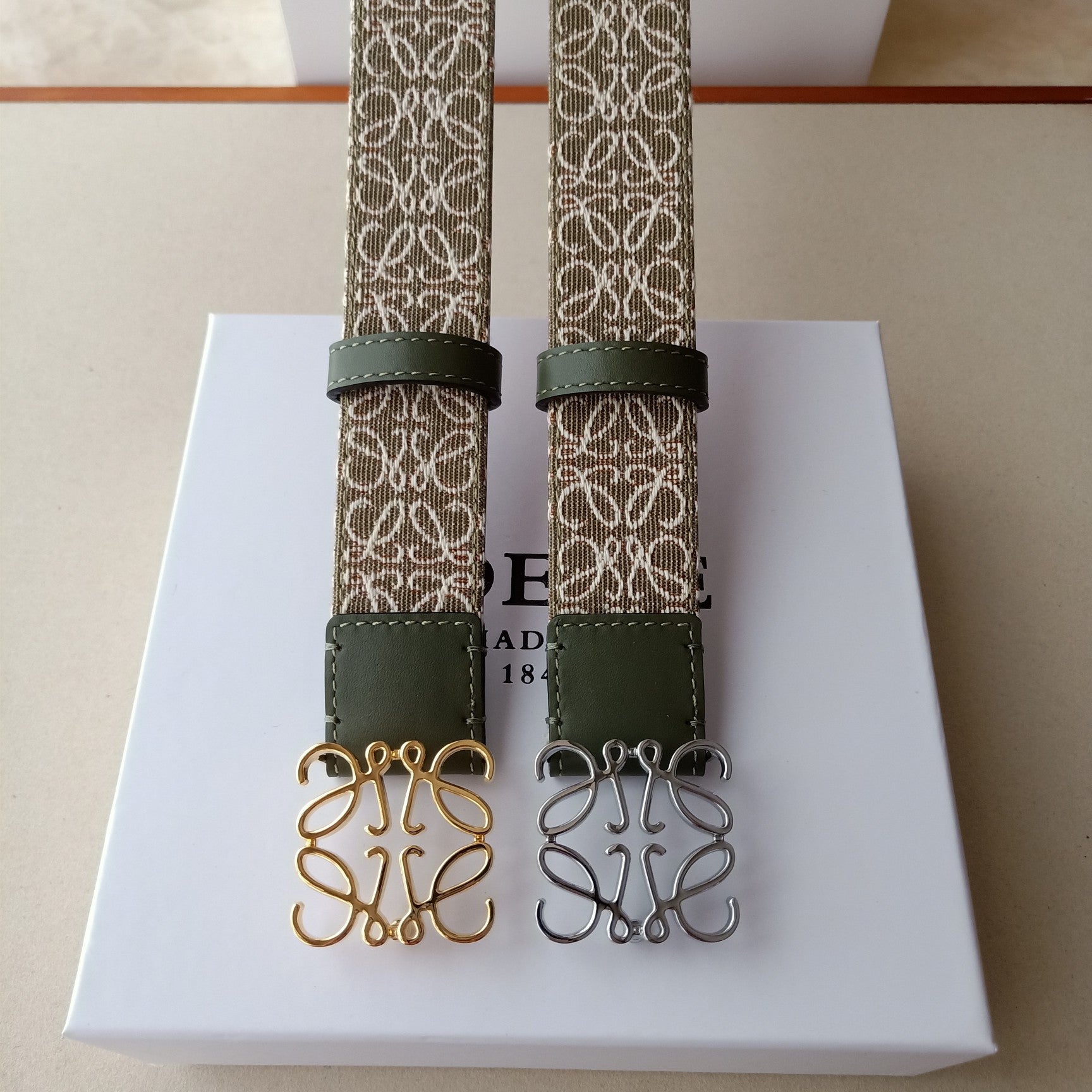 P1Q115A9 Popular High quality belt With full package