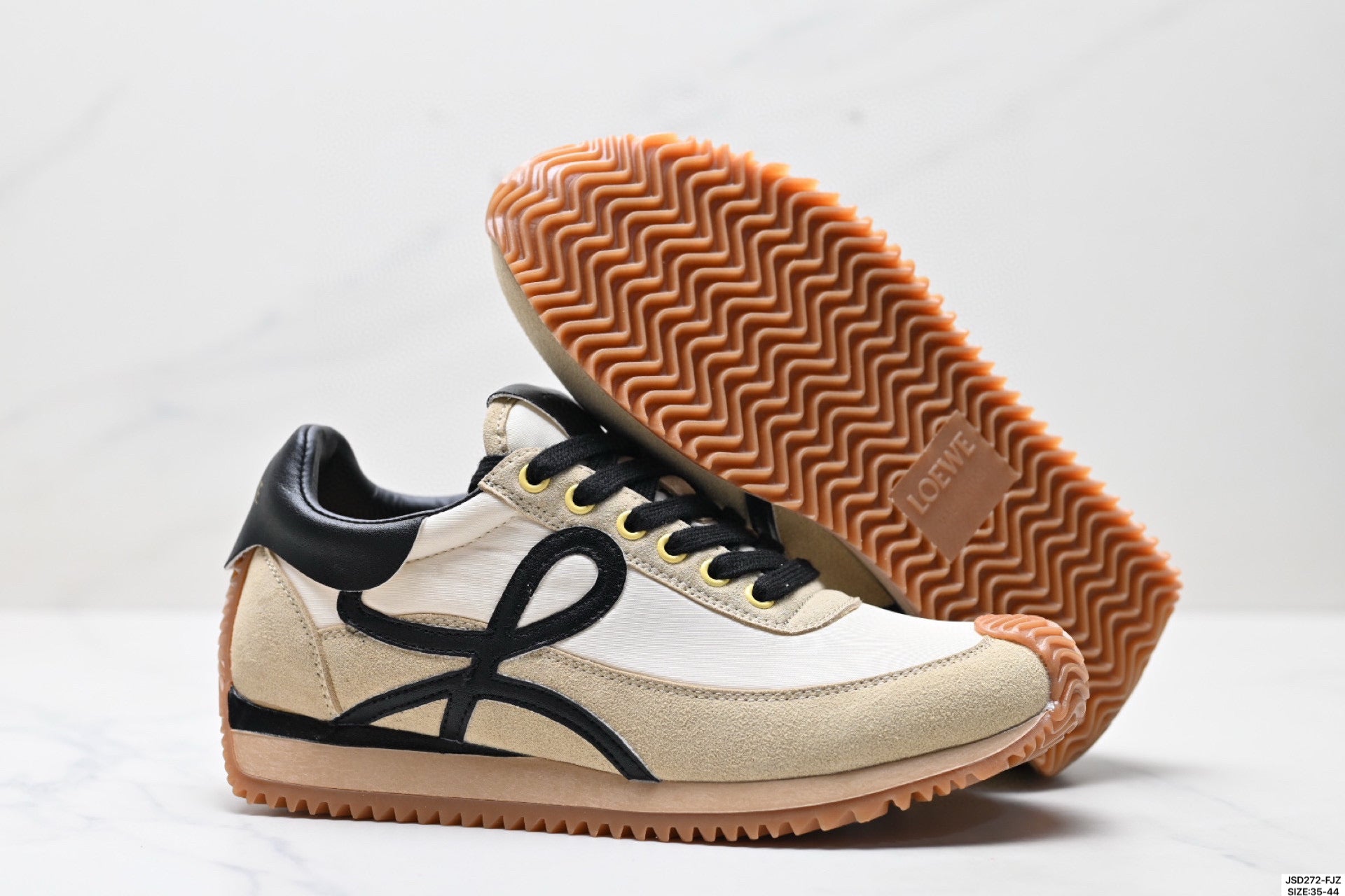 Z4R75J3  Popular sneakers