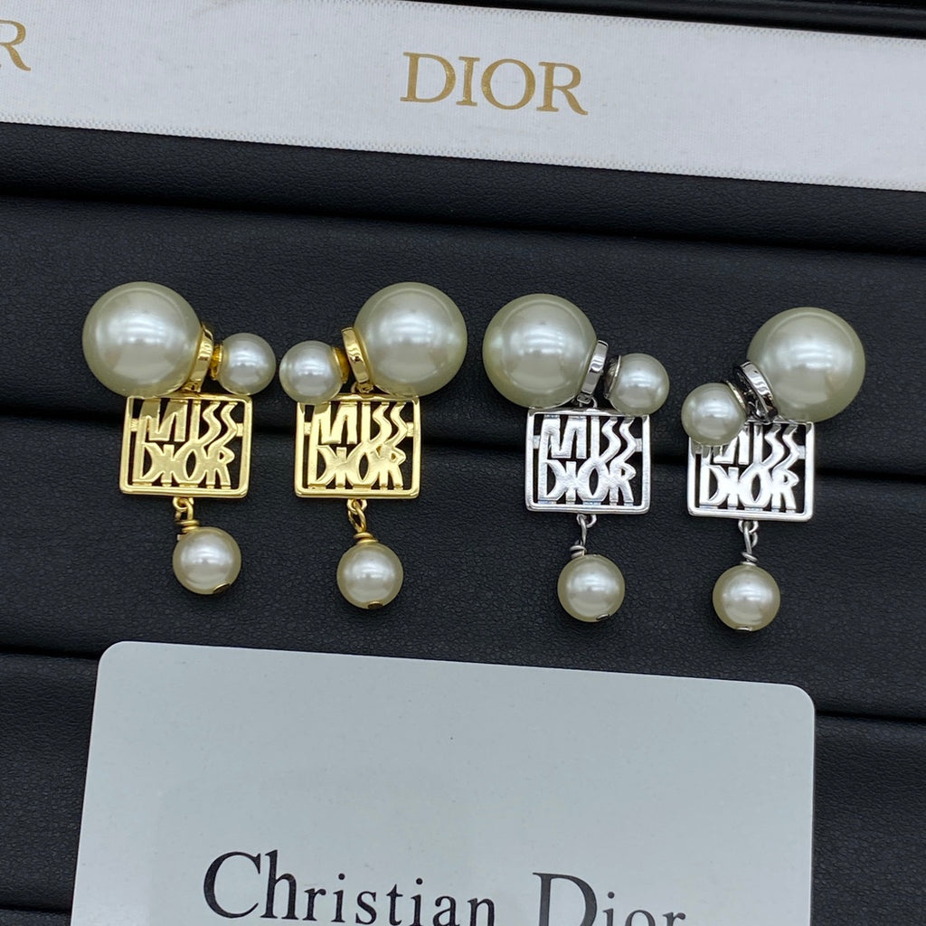 X1Z94D1068E Popular Earrings