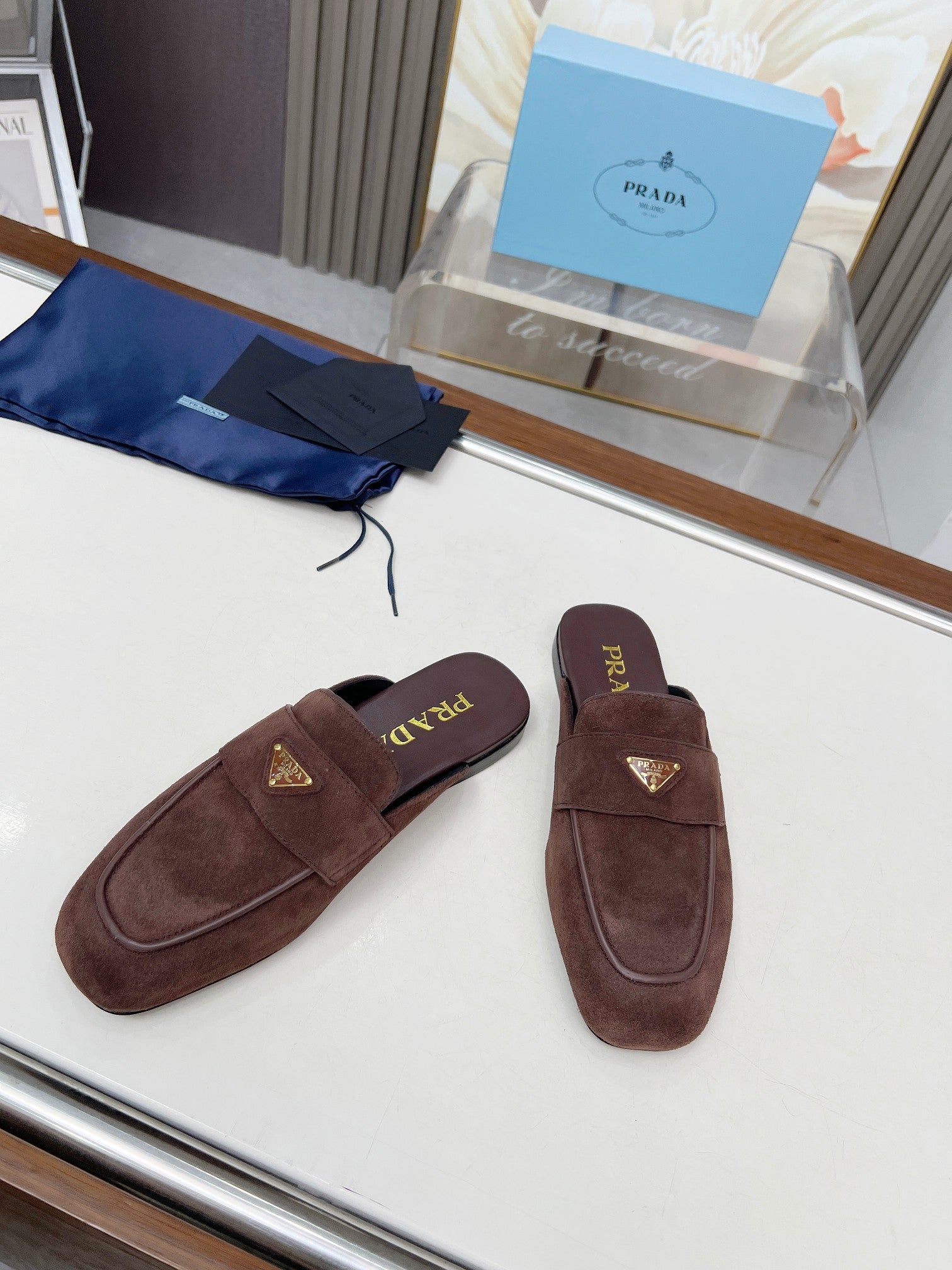Z2Q105P405 Popular high-quality Shoes