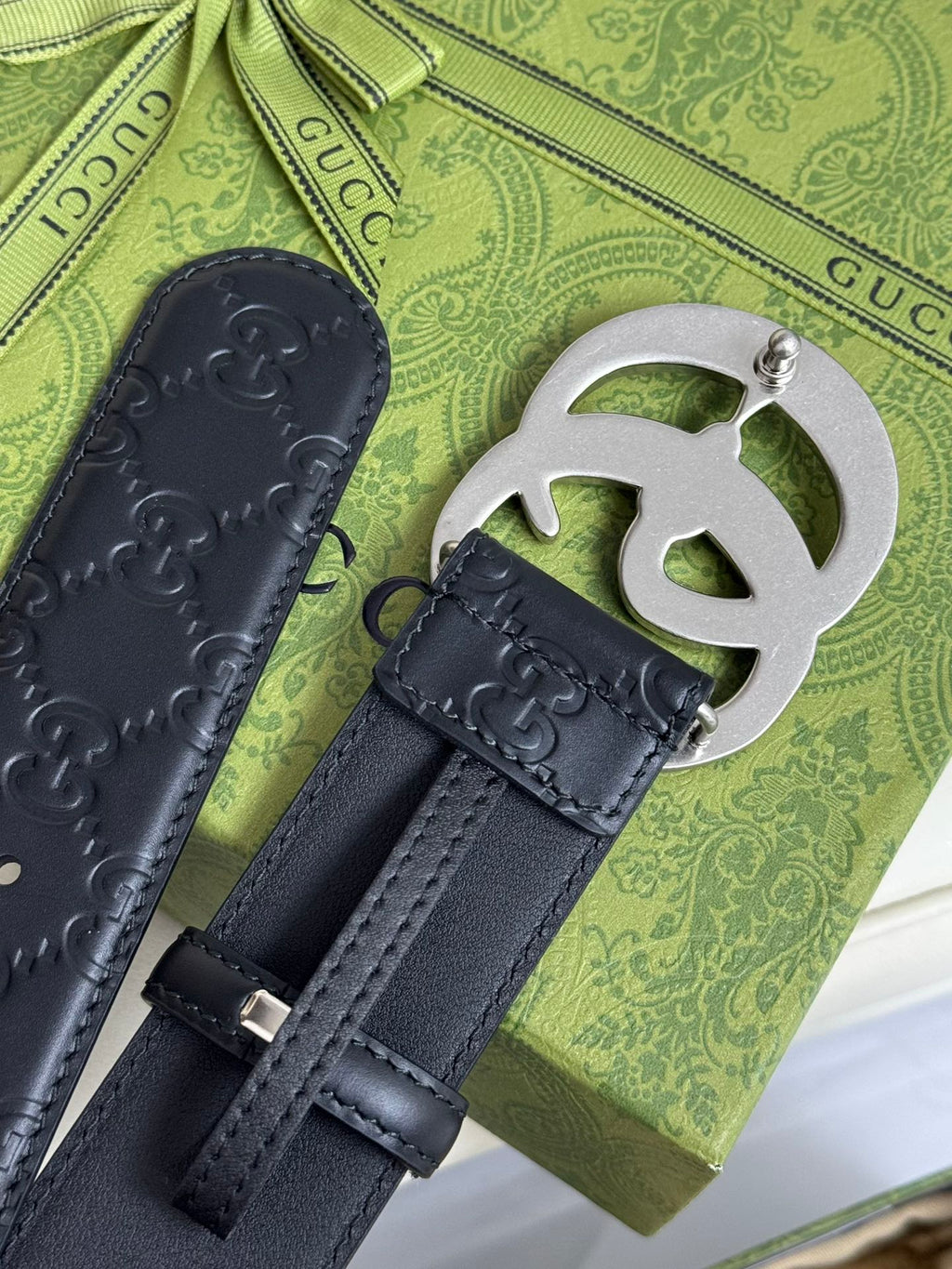 P1R55B240 Popular  High quality belt With full package