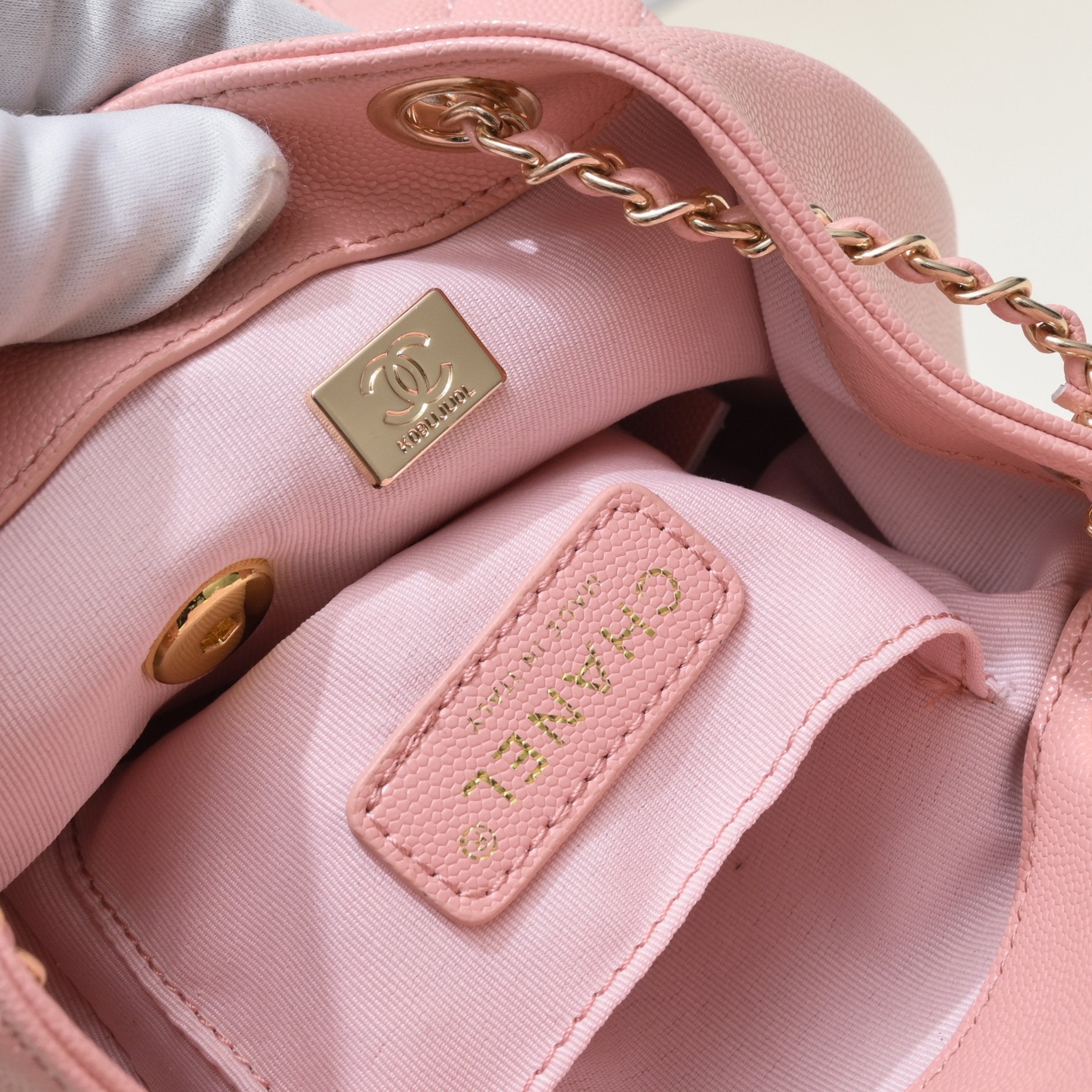 B1X43C66 Popular leather bag 
